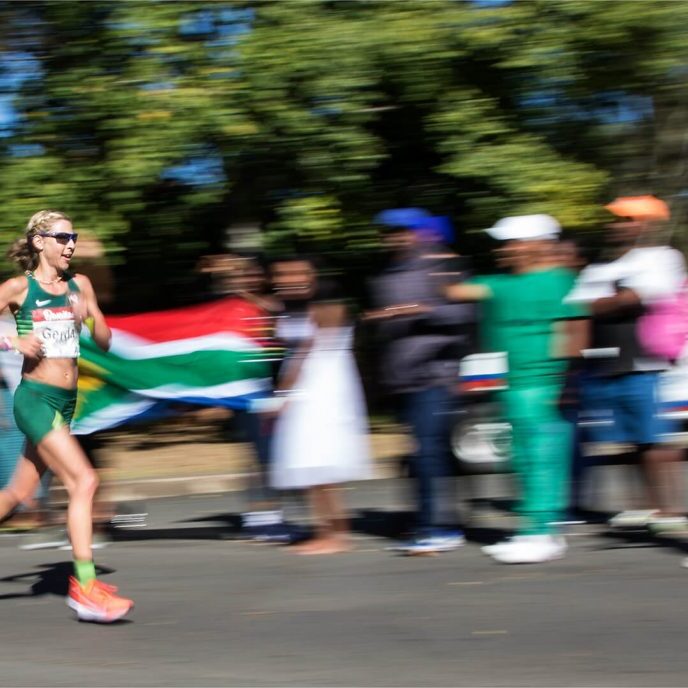 -4-PJ-Gerda Steyn - Ladies Comrades winner 2019-Terry-Burne-