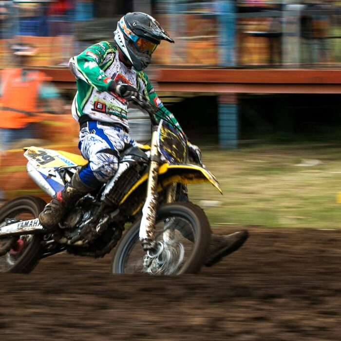 -4-TC-Des-van Tonder-Motox blur-